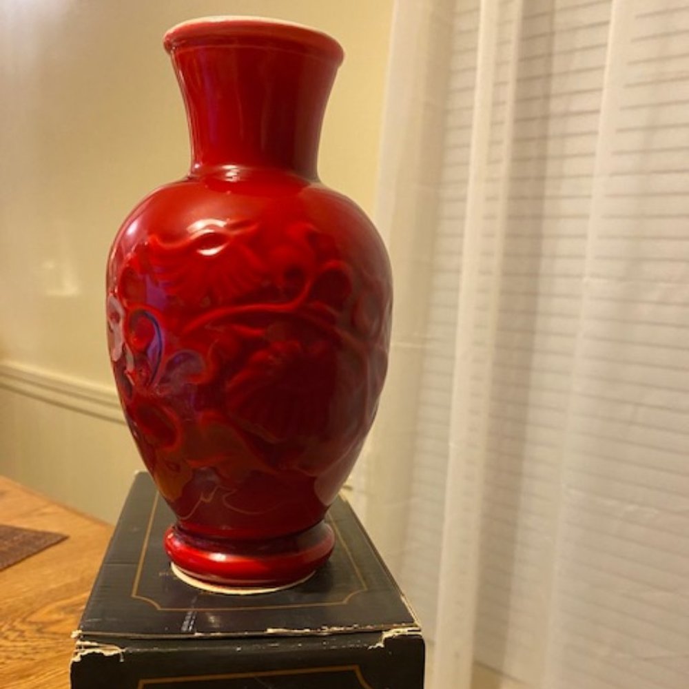 Vintage 1981 Avon Spring Bouquet Fragranced Vase-ORIENTAL RED